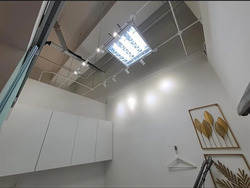 Kap (D21), Retail #570033551